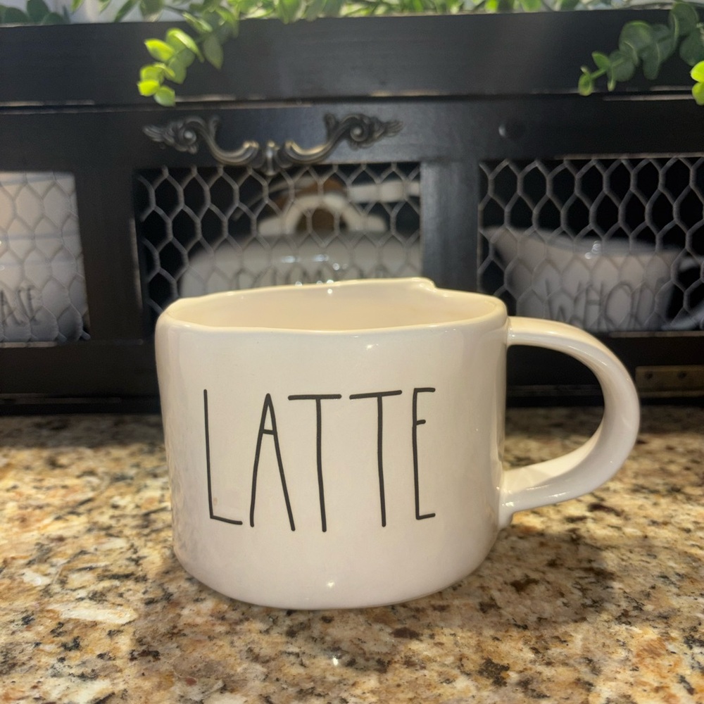 Rae Dunn “LATTE” Mug ☕